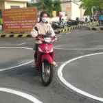 Học bằng lái xe máy a1 bao nhiêu tiền