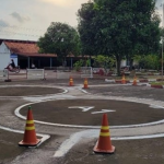 Đi học bằng lái xe máy cần những gì?