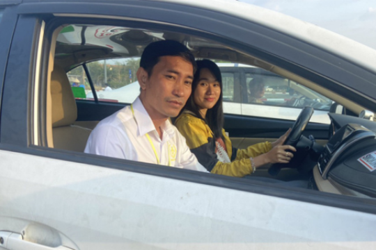 Học lái xe ô tô b1 bao nhiêu tiền?