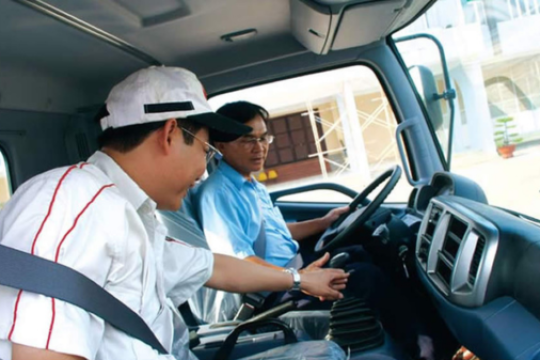 Học bằng lái xe hạng C bao nhiêu tiền?